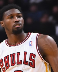 NBA传闻：公牛队展现了对勇士队乔纳森·库明加的兴趣